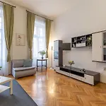 Raday Corner